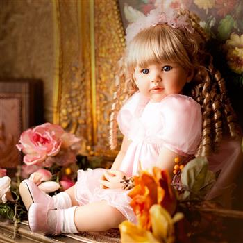 【KRT】布身仿真娃娃:24英寸 金色卷发粉公主裙(纤维发套)