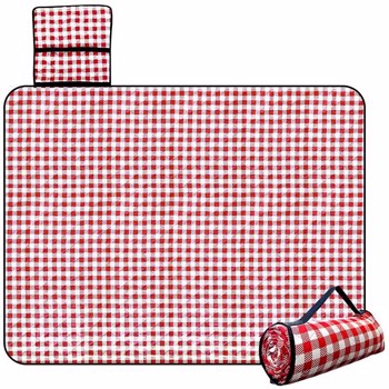 野餐毯子红色和白色