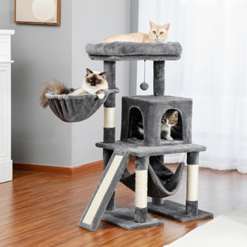 灰色的多功能猫台带有宽敞的猫窝，舒适的顶部躺窝和吊床，剑麻猫抓柱，猫抓板和吊球，适合多只猫锻炼，休息