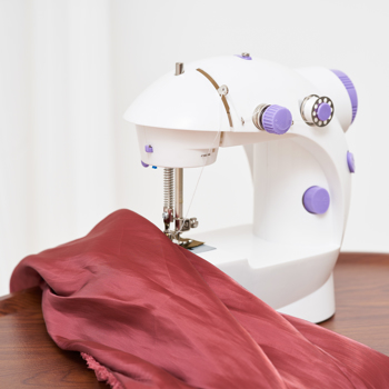 缝纫机工艺缝纫机便携式家用电动小型台式多功能缝纫机手动缝纫机白色紫色