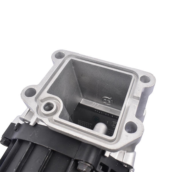 曲轴箱通风分离器 Crankcase Ventilation Separator w/ Gasket 21373547 22877306 20532891 for Volvo D13 -8