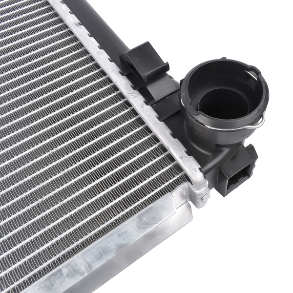 散热器 Radiator For Mercedes-Benz C E-Class W204 W212 S212 SLK R172 A0995006203 A0995002703-9