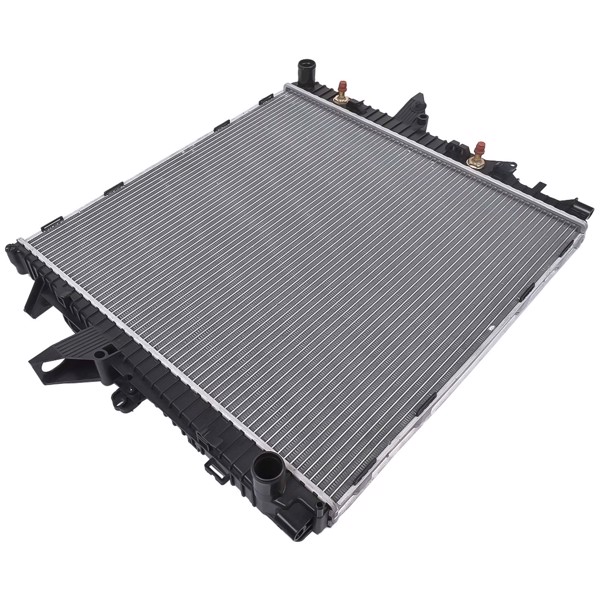 散热器 Aluminum Radiator LR021777 for Land Rover LR3 4.0L 4.4L 2005-2009 PCC500040-5