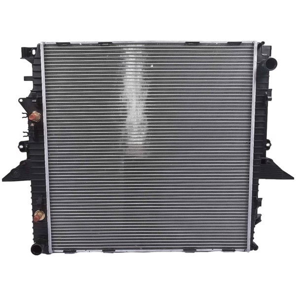 散热器 Aluminum Radiator LR021777 for Land Rover LR3 4.0L 4.4L 2005-2009 PCC500040-1