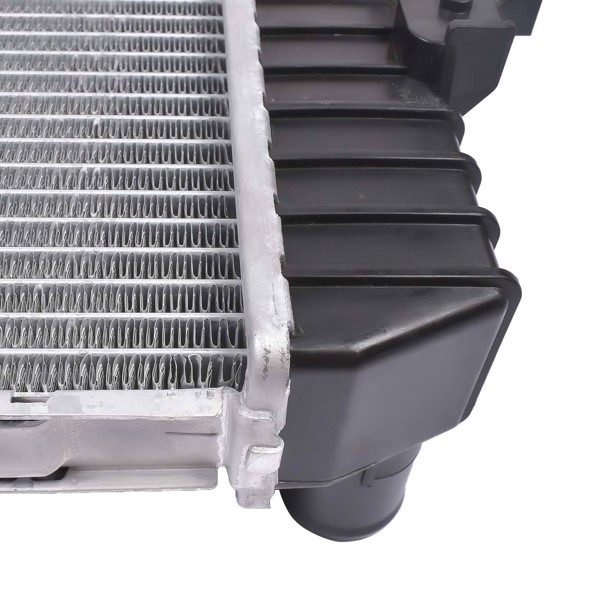 散热器 Aluminum Radiator LR021777 for Land Rover LR3 4.0L 4.4L 2005-2009 PCC500040-12