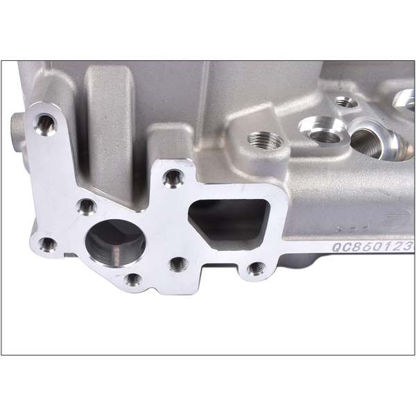 缸盖总成 4M40 Cylinder Head For Mitsubishi Canter VI Canter 35 FE5 FE6 Pajero II 2.8 TD-12