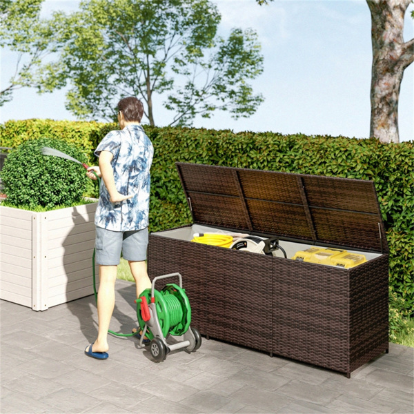 Clothes Storage -2