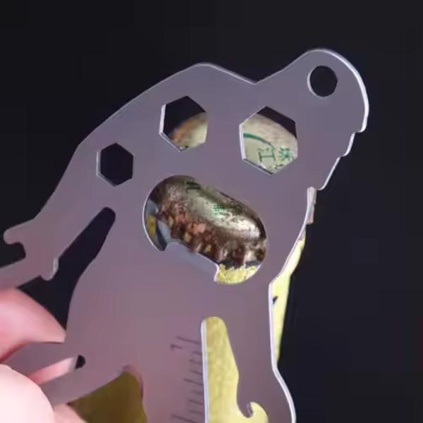 不锈钢多功能工具卡户外背包挂件钥匙挂件工具卡片大脚怪猿猴万能-2
