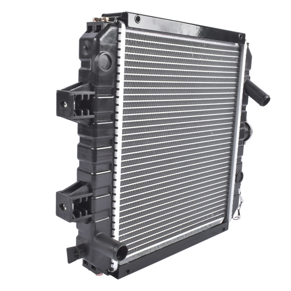 散热器 Radiator 1553172060 for Kubota Tractor B5200D B5200E B6200D B6200E B7200D B7200E-3